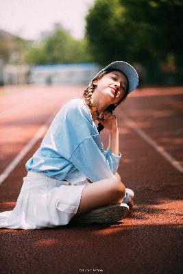 女大学生的沙龙室